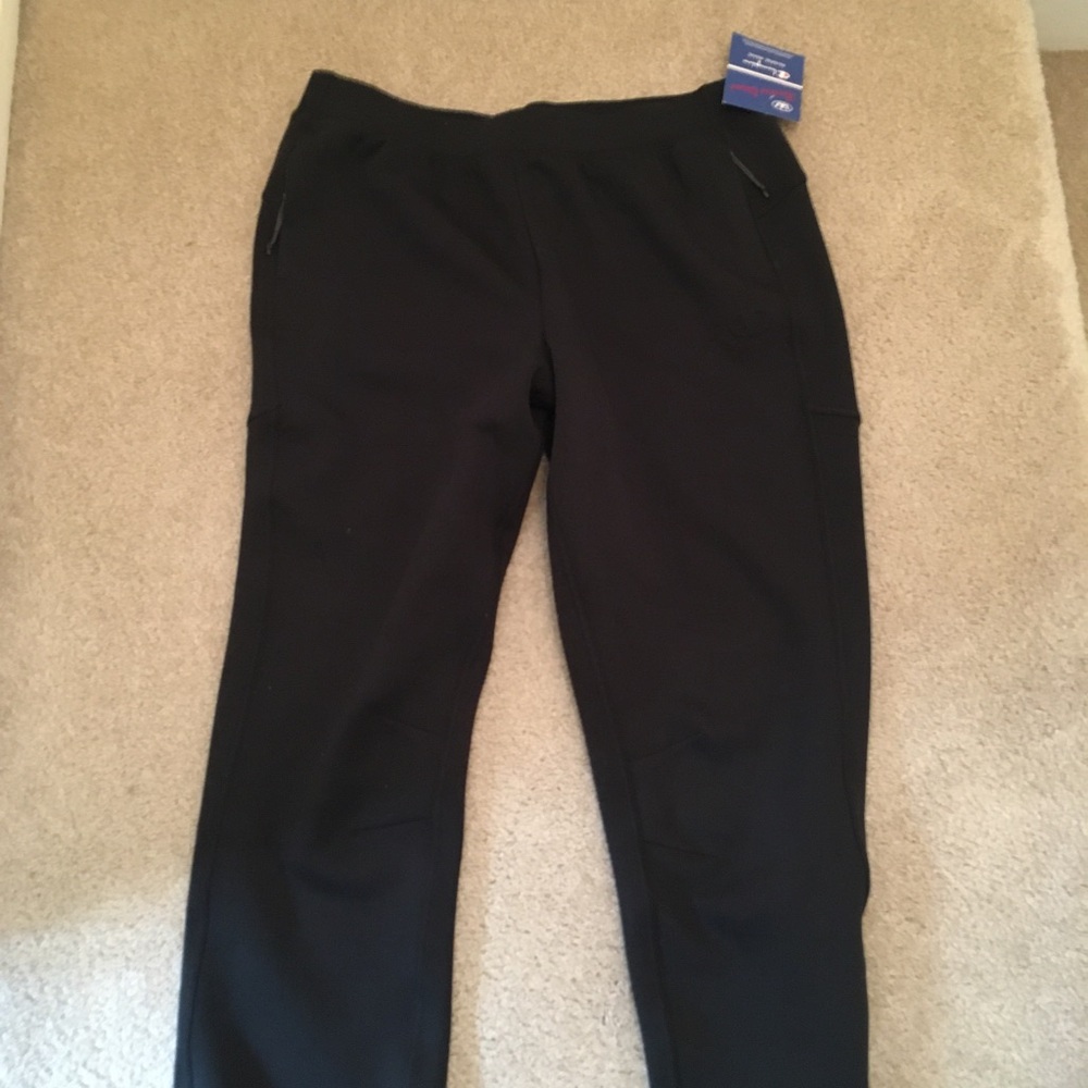 Champion flex pant NWT size 2xl. Black. Side zip pockets and elastic waist.